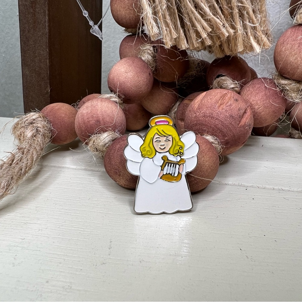 Brand New-Angel Pin